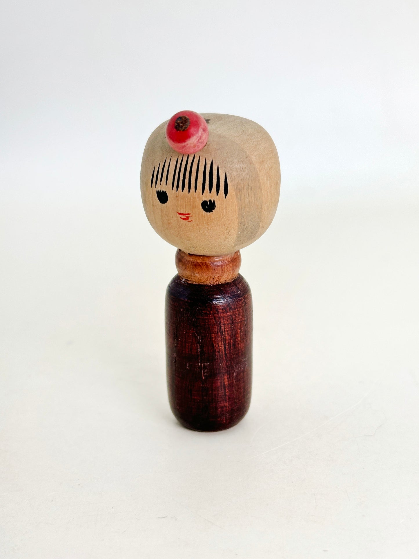 K05058 - Sosaku Kokeshi Doll by Asami 朝見