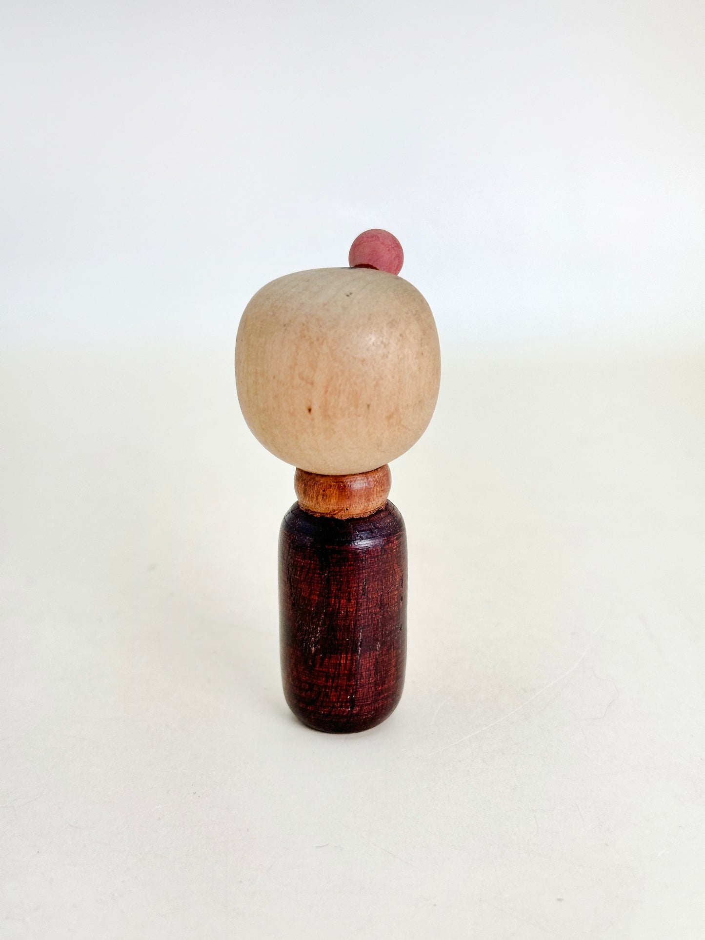 K05058 - Sosaku Kokeshi Doll by Asami 朝見