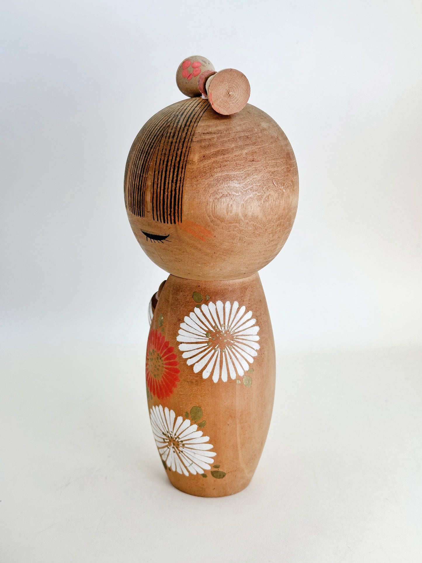 K20124 - Sosaku Kokeshi by Aoki Ryoka 青木蓼華