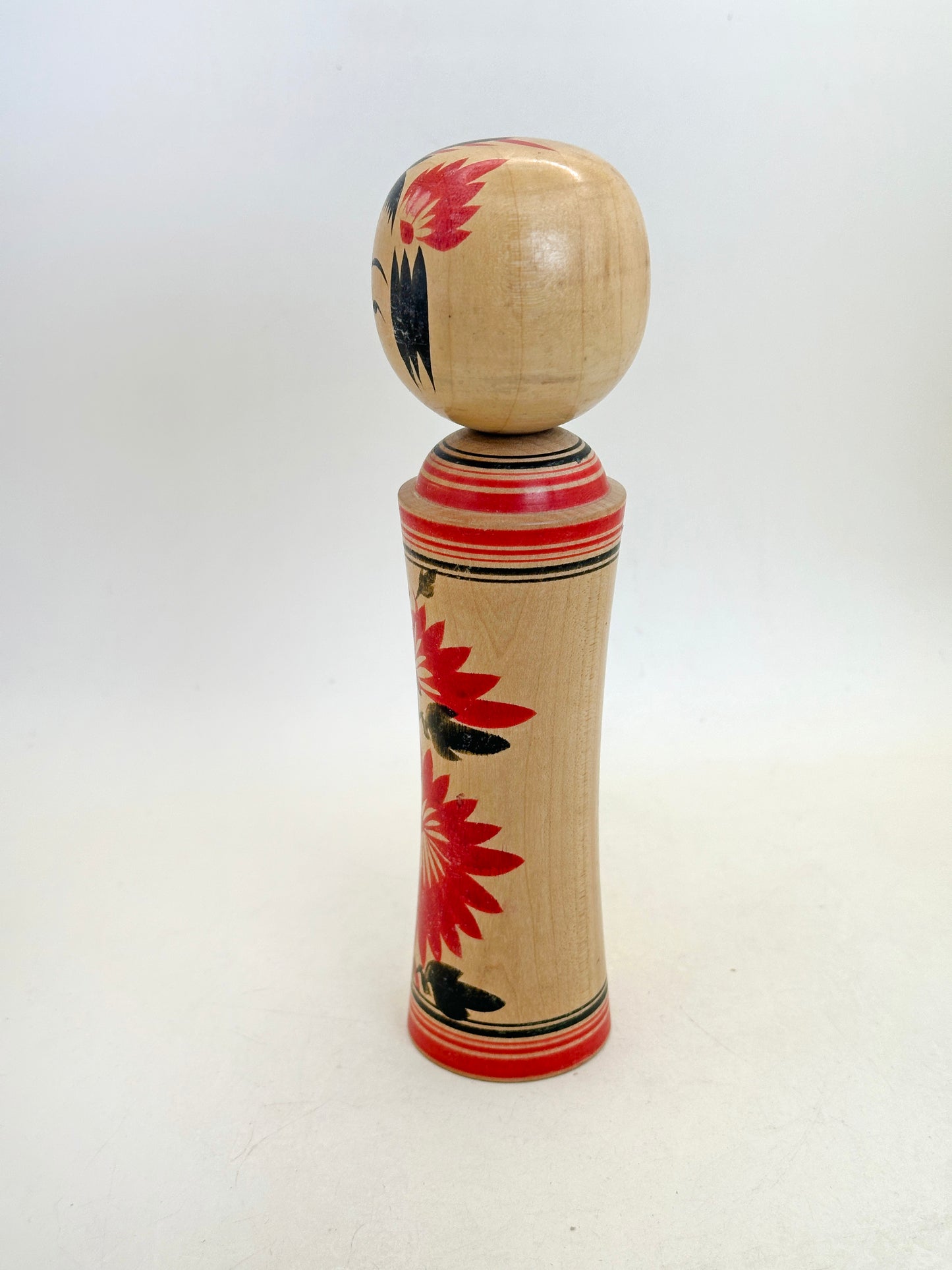 K18154 - Naruko kokeshi by Koyama Kesaki 小山今朝記