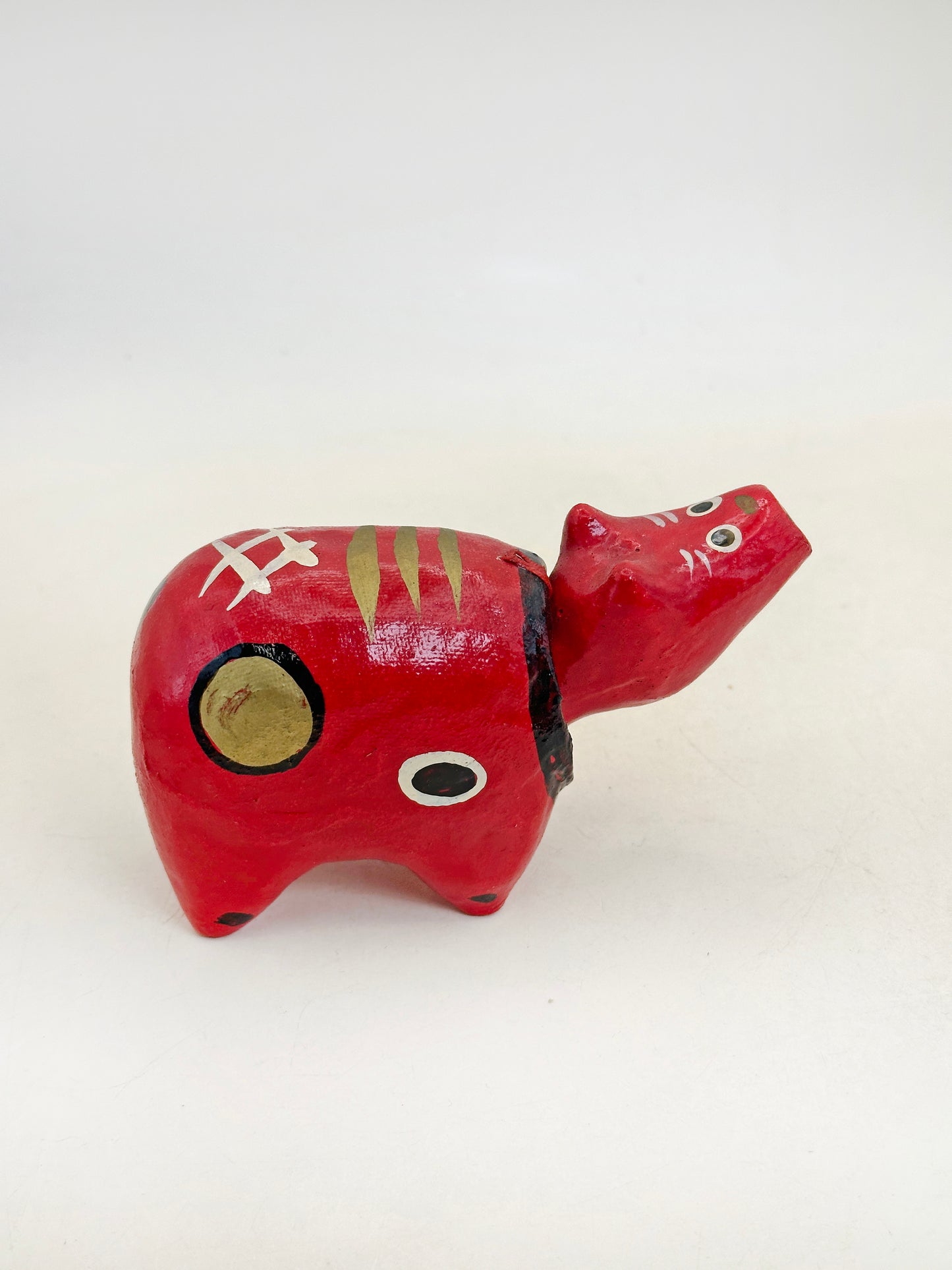 FT456 - Hariko Akabeko – Red Cow Paper Mache 赤べこ