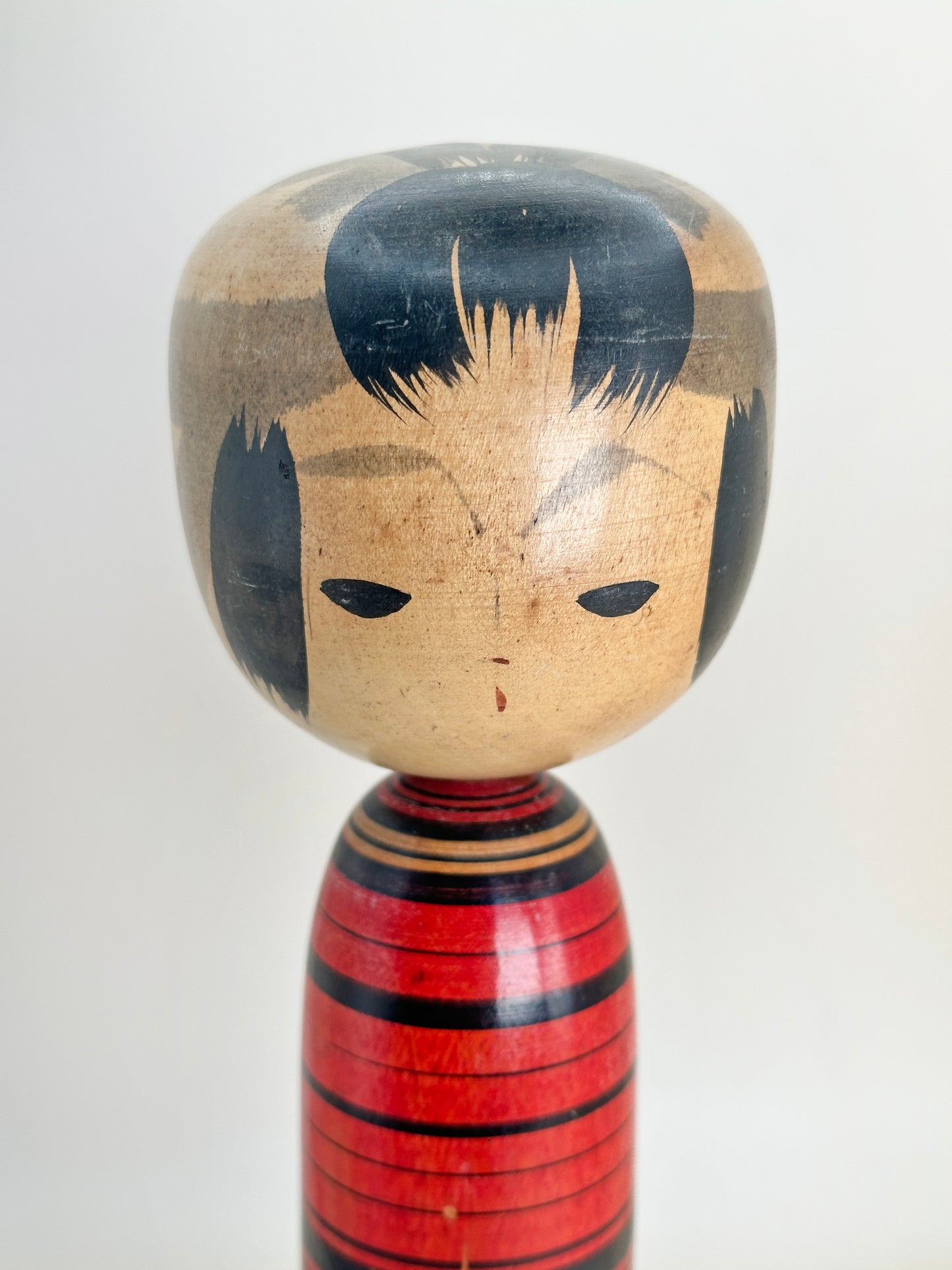 K25120 - Sosaku Shingata Kokeshi by Taikichi 太吉
