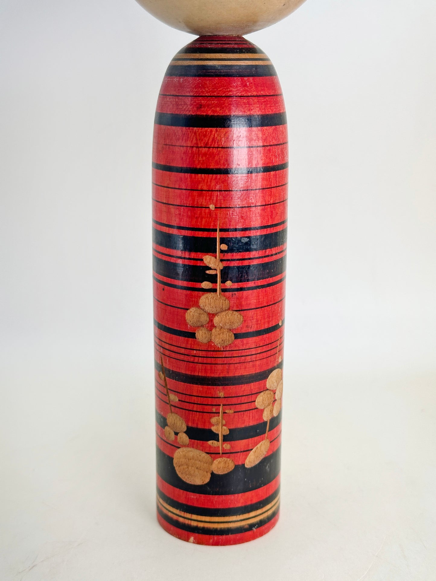 K25120 - Sosaku Shingata Kokeshi by Taikichi 太吉