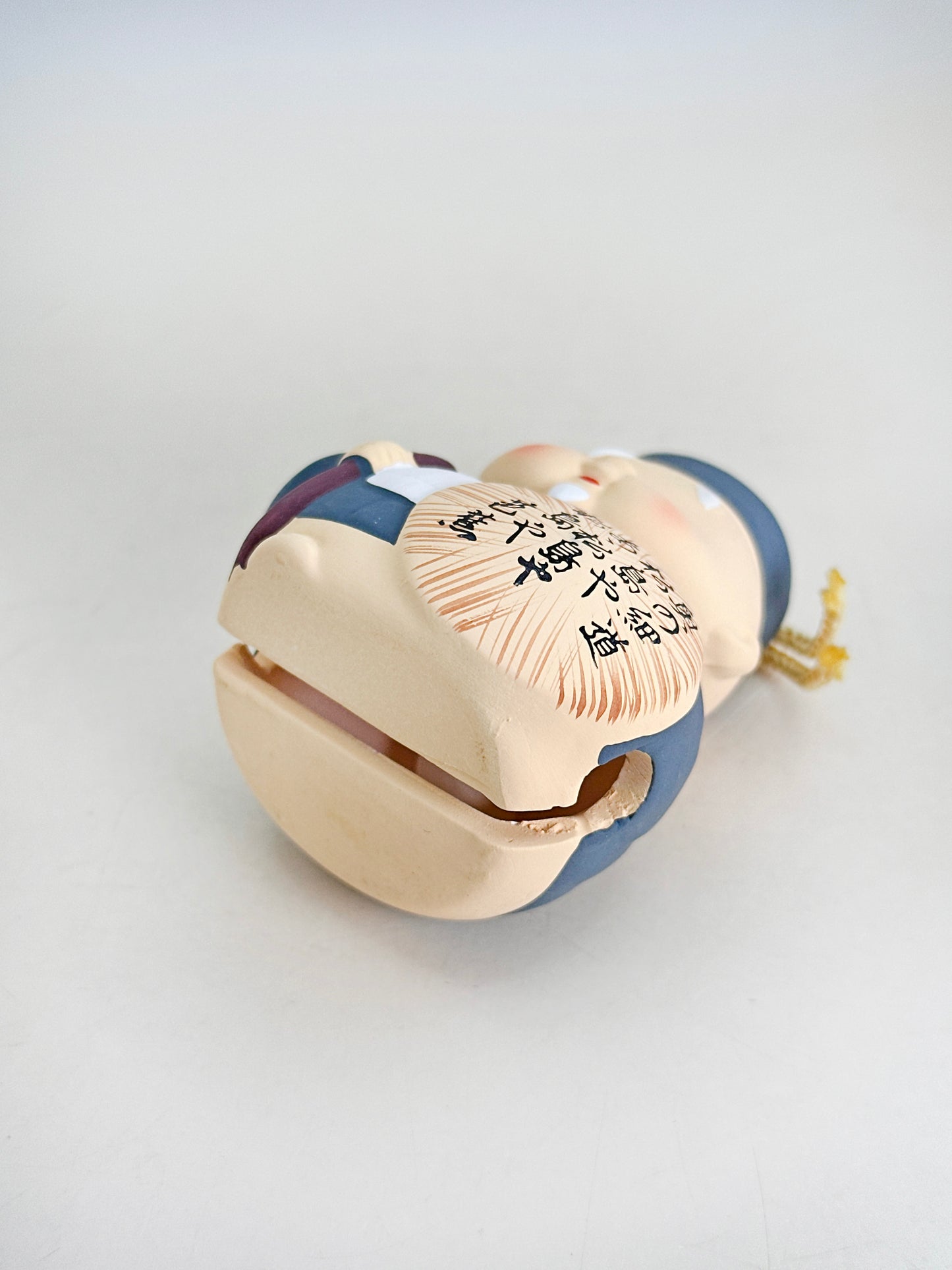 CB181 - Dorei Clay Bell - Matsuo Bashō 松尾芭蕉