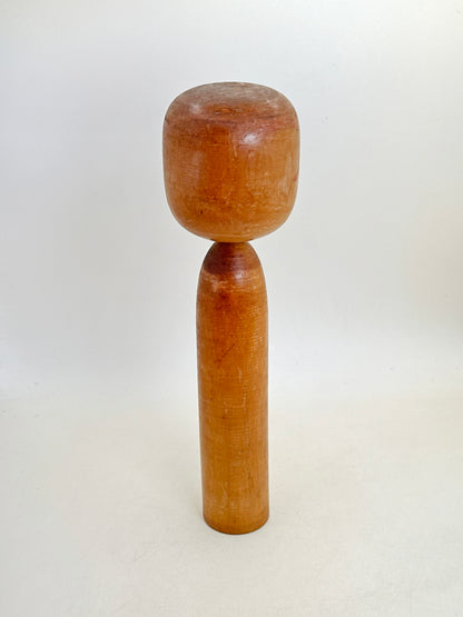 K25179 - Togatta Kokeshi by Yoshiaki Sato 佐藤好秋