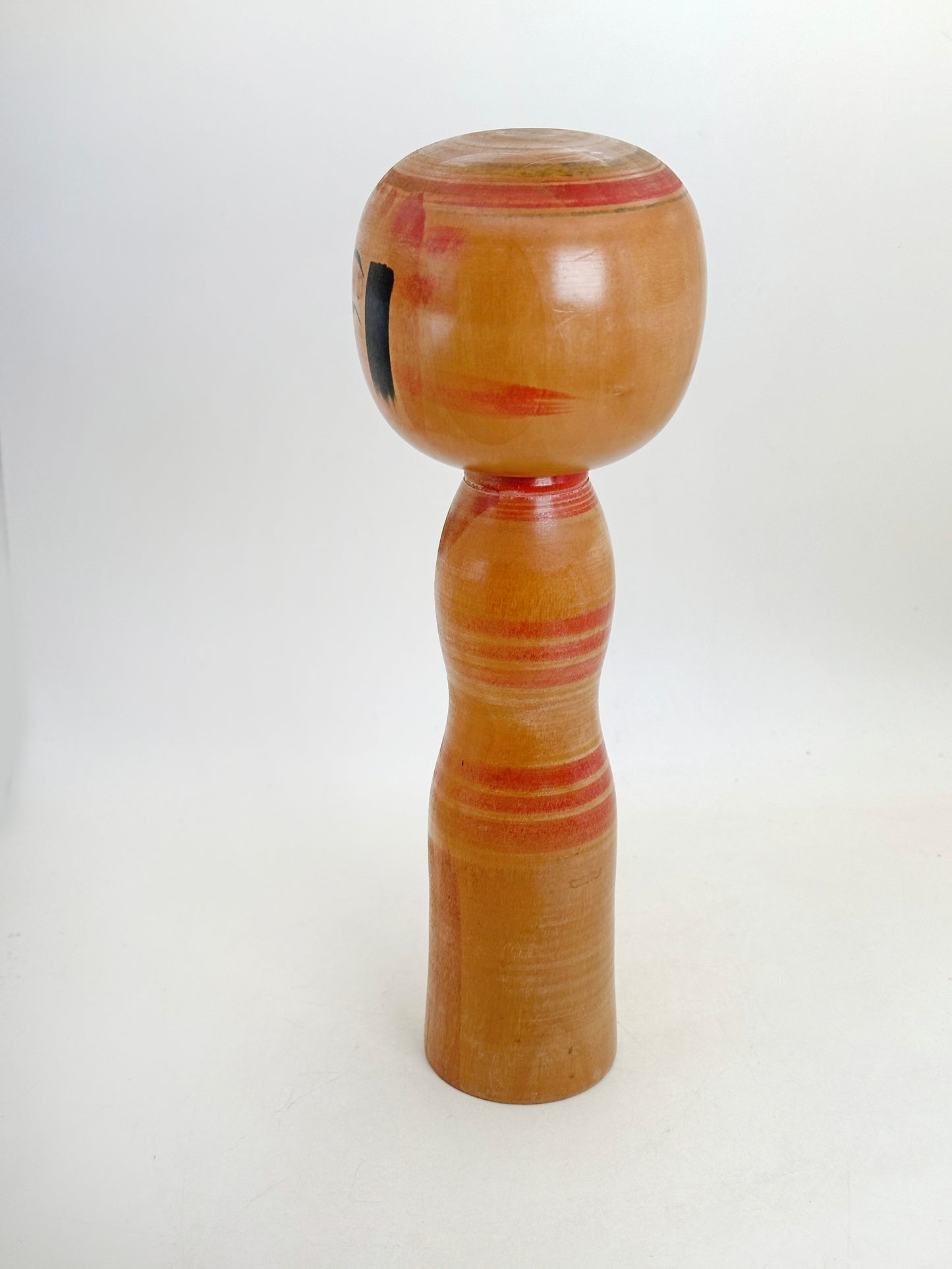 K25180 - Yajirō Kokeshi by Hisashiro Niiyama 新山久城