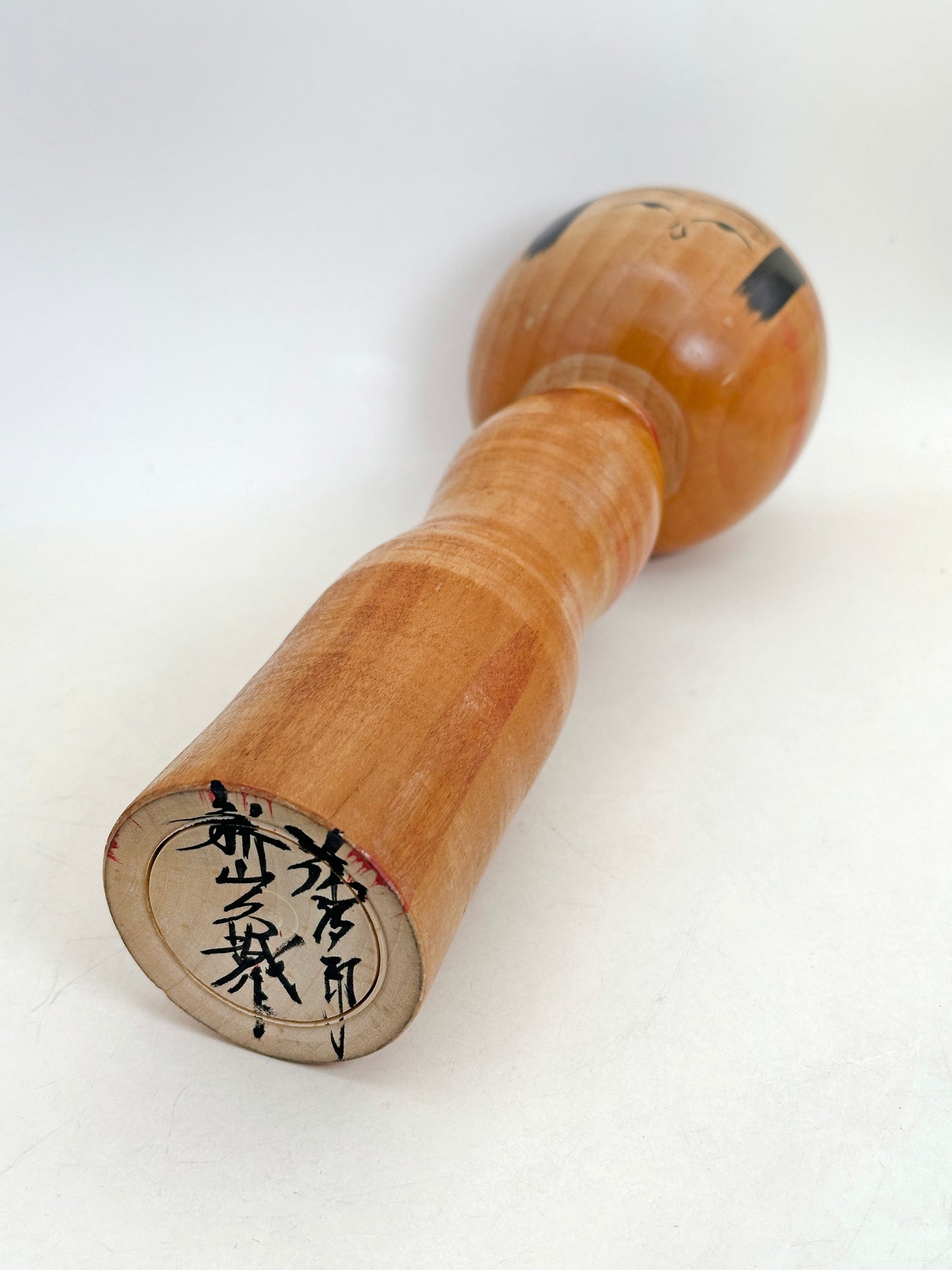 K25180 - Yajirō Kokeshi by Hisashiro Niiyama 新山久城