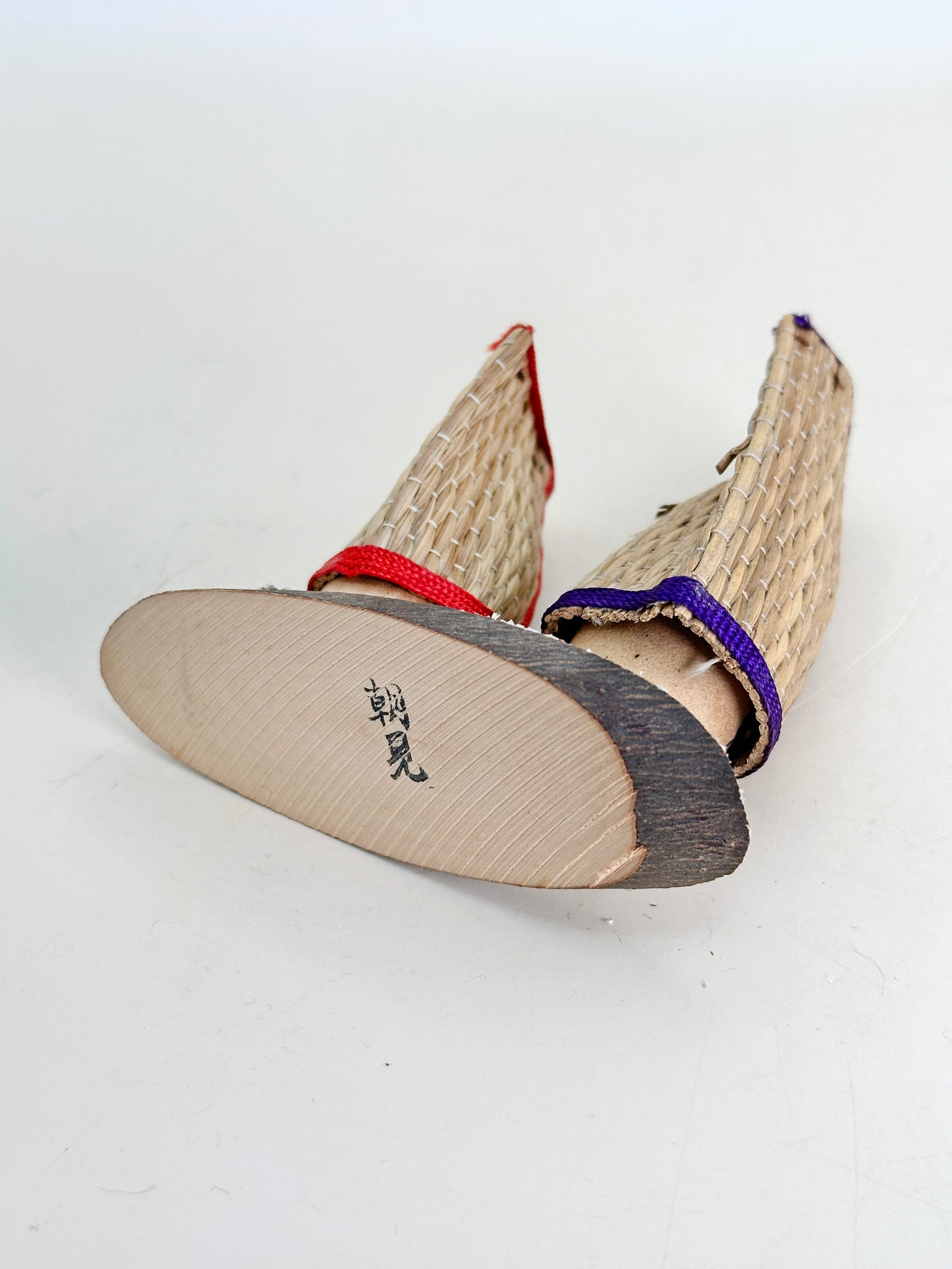 K10184 - Sosaku Kokeshi Doll by Asami 朝見