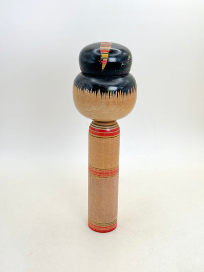 K18157 - Traditional Hijiori Kokeshi by Kobayashi Sadao 小林定雄