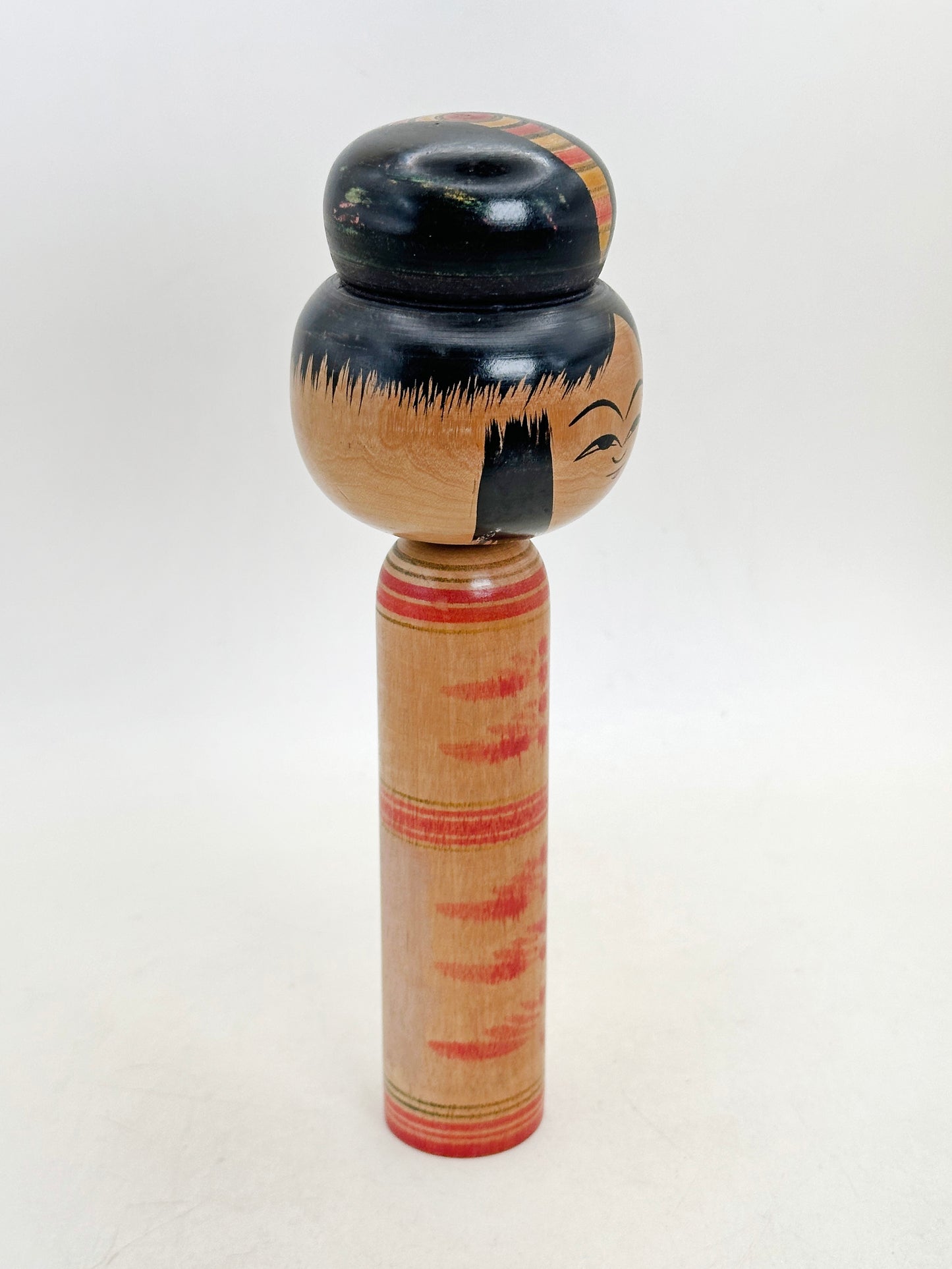 K18157 - Traditional Hijiori Kokeshi by Kobayashi Sadao 小林定雄