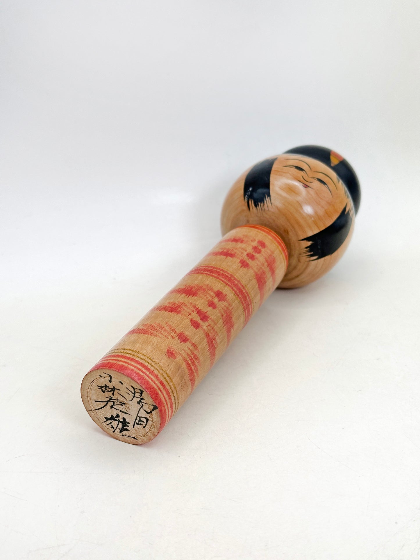 K18157 - Traditional Hijiori Kokeshi by Kobayashi Sadao 小林定雄