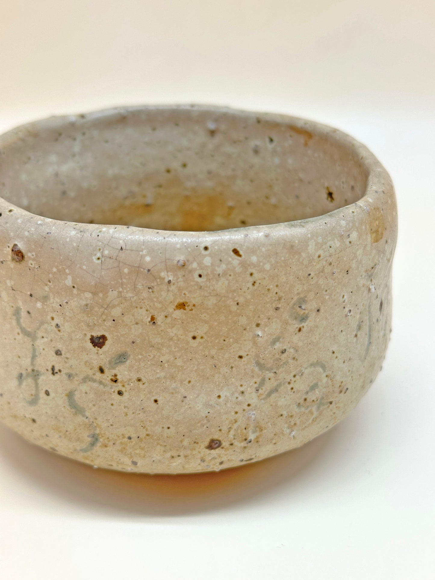 TC16 - Shino-yaki Matcha Bowl 志野焼 茶碗