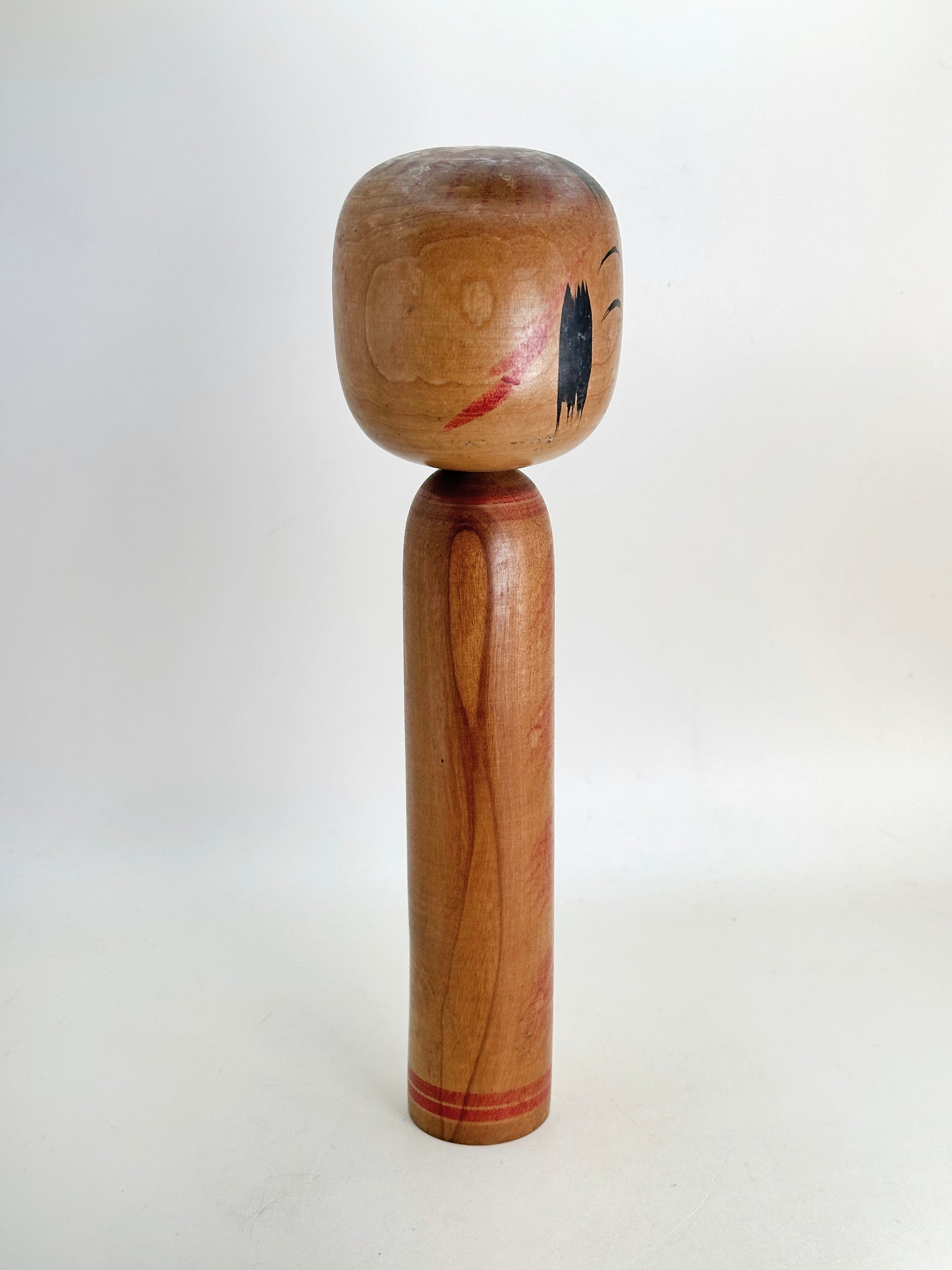 K25128 - Togatta Kokeshi by Sanzo Sato 佐藤三蔵