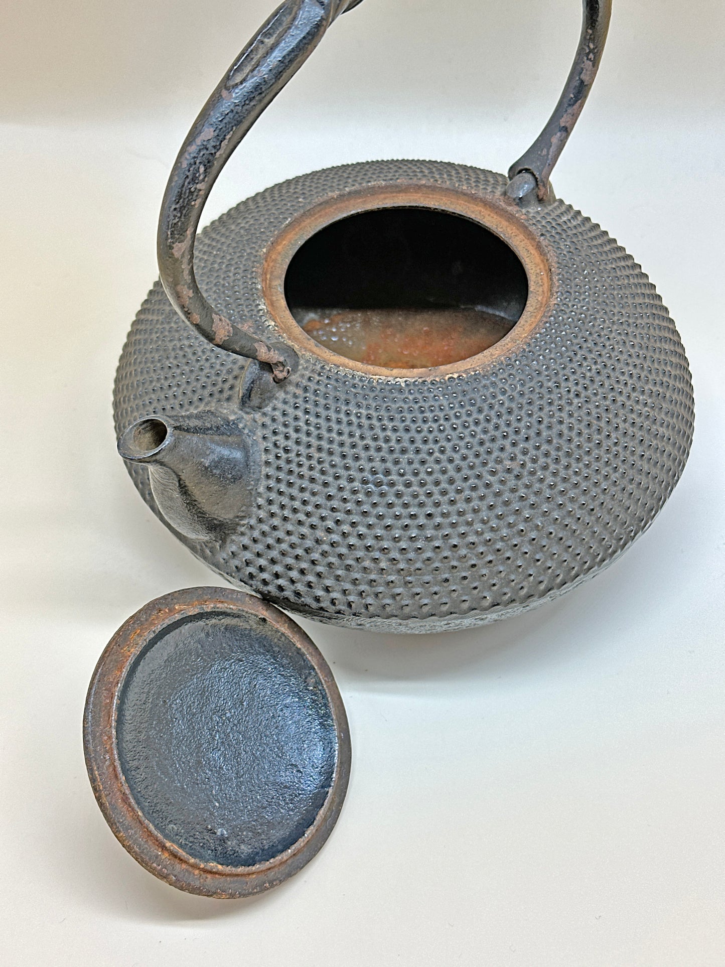 TC05 - Nambu Tekki Tetsubin / Iron Kettle 南部 鉄器