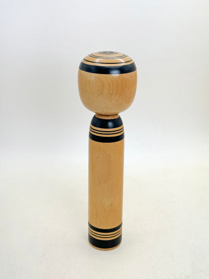 K18161 - Sosaku Shingata Kokeshi by Hitokura Masamichi 一倉正道