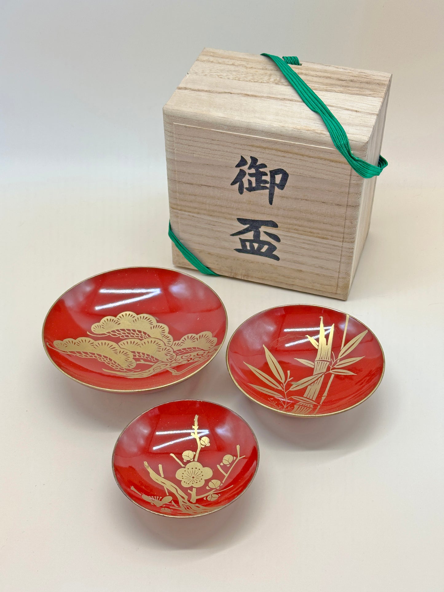 TB38 - Japan Lacquer Sakazuki cups 御盃