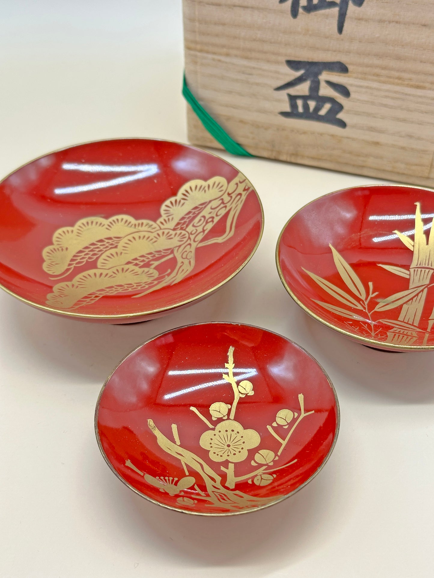 TB38 - Japan Lacquer Sakazuki cups 御盃