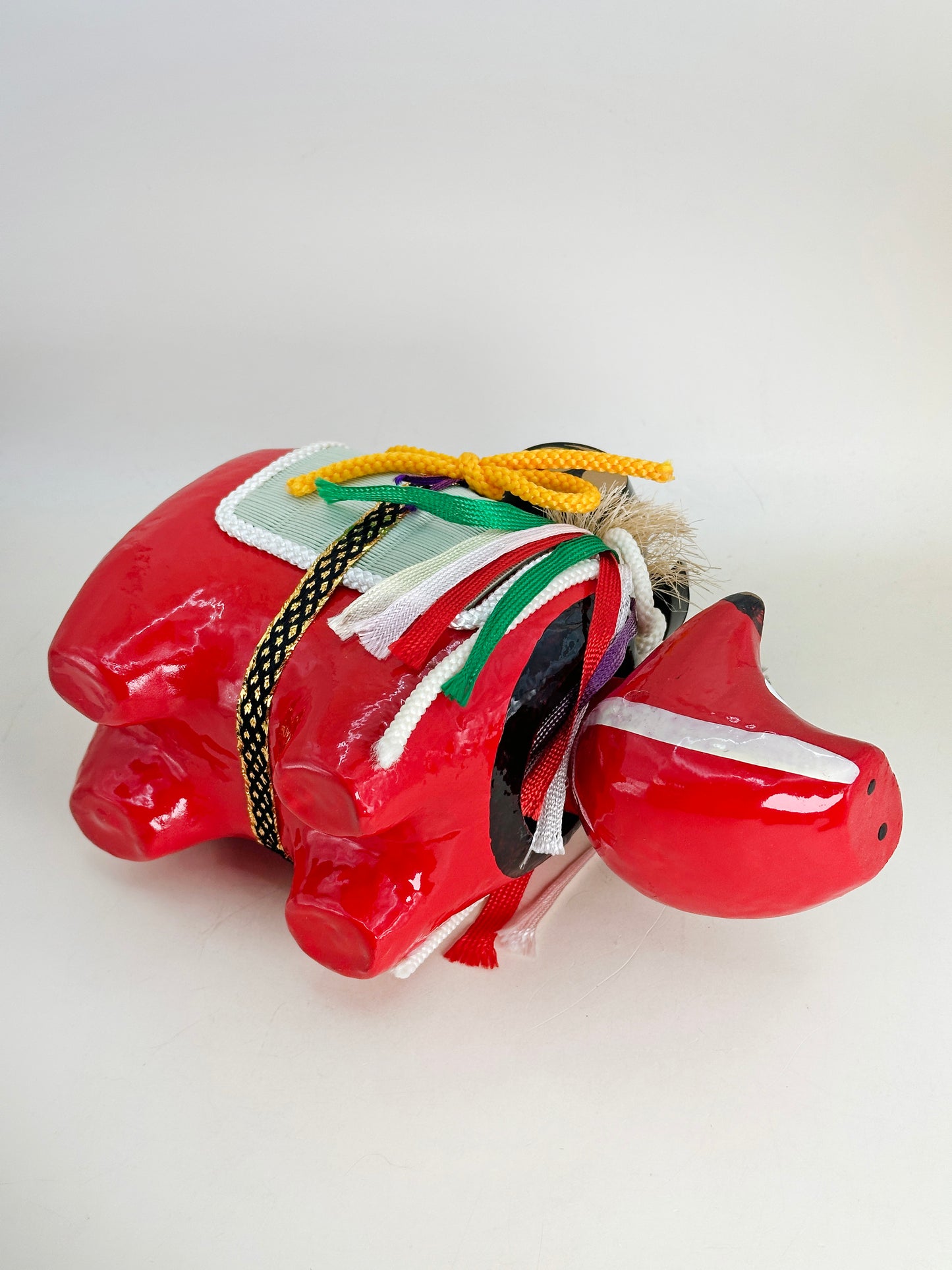 FT331 - Hariko Akabeko – Red Cow Paper Mache 赤べこ