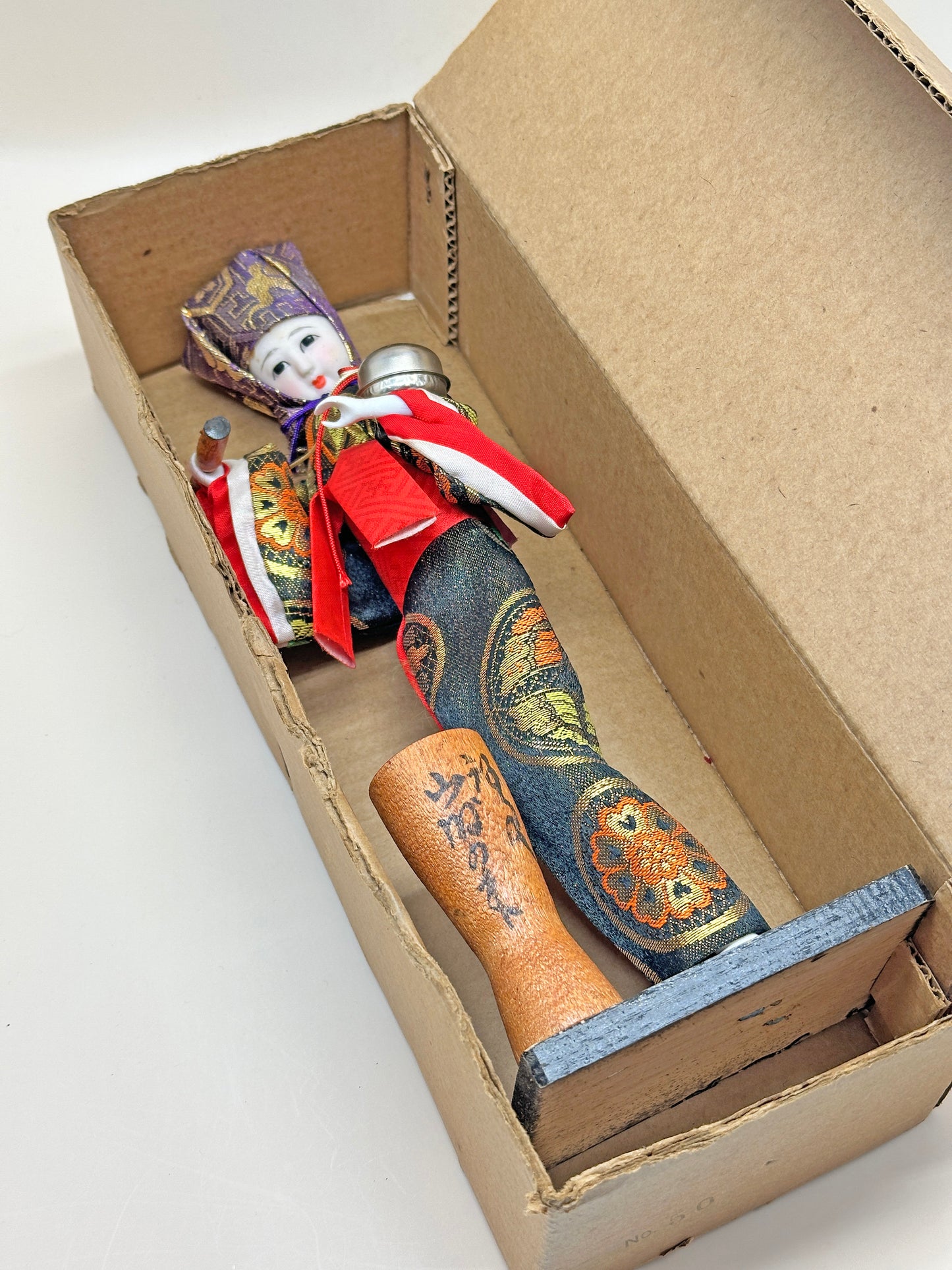 FT221 - Miyazaki Kyōdo Ningyō Folk Doll – Tsurutomi-hime  鶴富姫