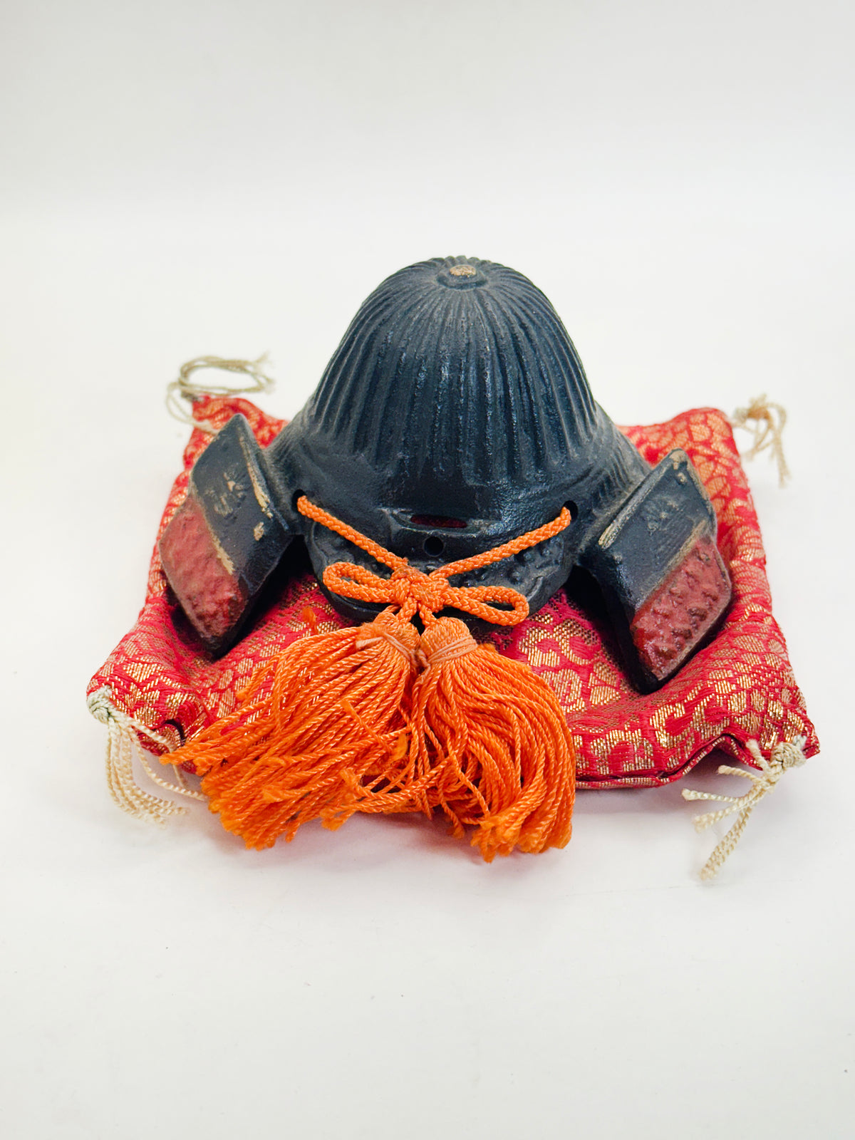 FT623 -  Cast Iron Samurai Helmet Ornament 兜