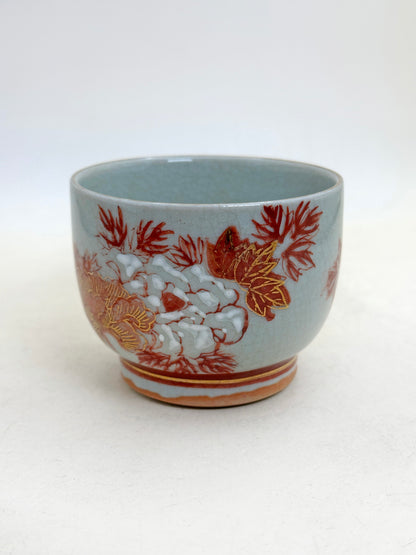 TC108 -  Kutani-yaki Tea Cup 九谷焼