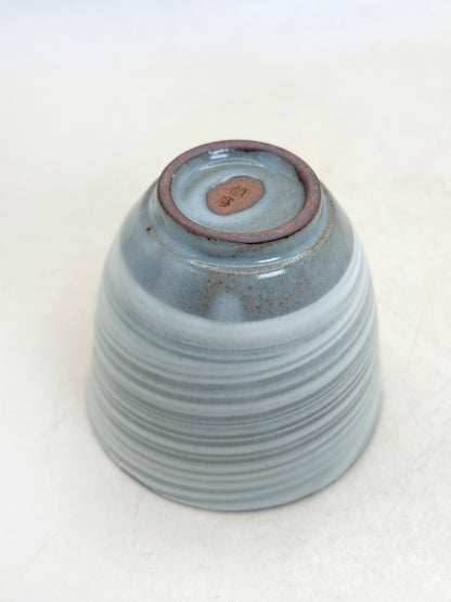 TB304 - Hakeme Tea cup by Tachikichi たち吉