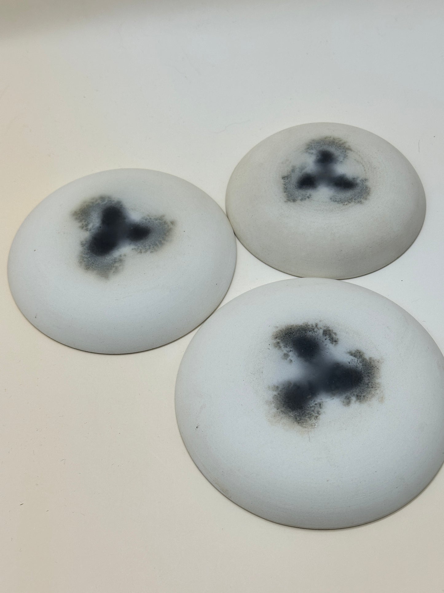 TB54 - Wabi-Sabi Ceramic Plate Set with Wooden Box