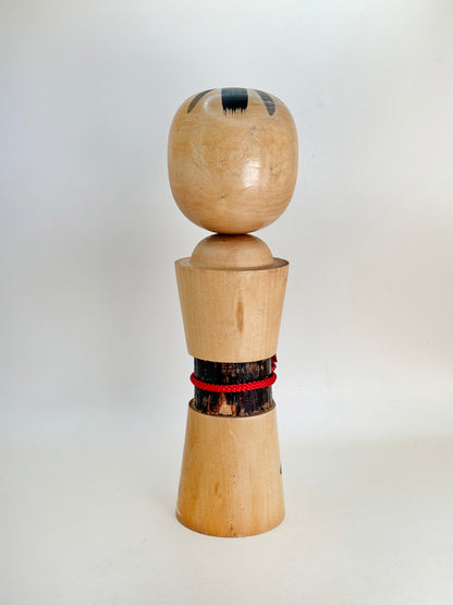 K25131 - Muñeca kokeshi Omiyage de Matsushima 松島
