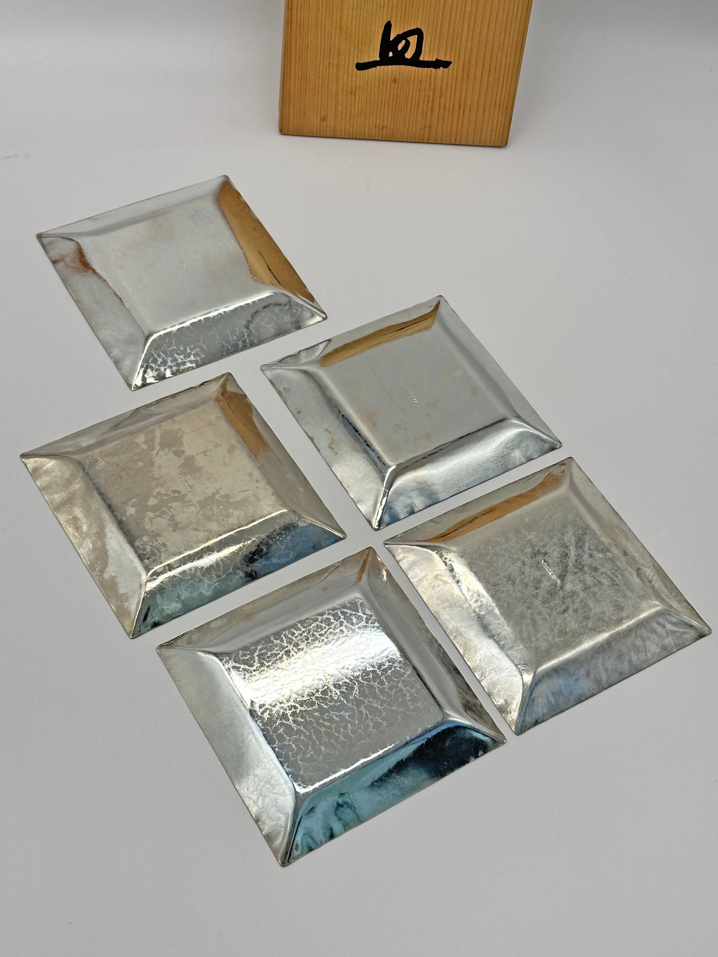 TB46 - AZUMA Silver-Finished Individual Plates set 銀仕上 銘々皿