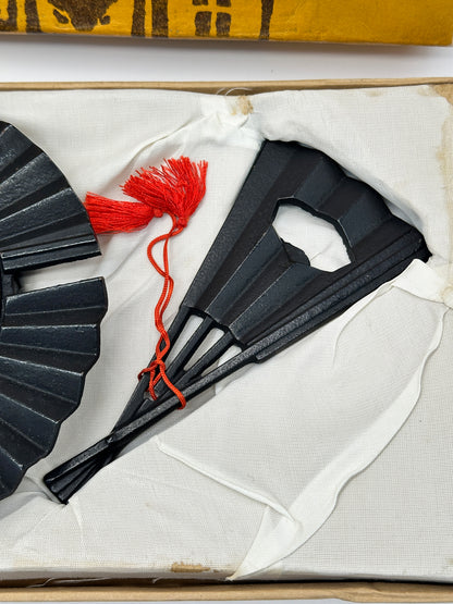 TB49 - Japanese Cast Iron Ashtray & Bottle Opener Set 南部鉄器