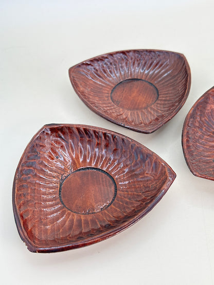 TB195 - Lacquer tea saucers of Sanuki-bori 讃岐彫