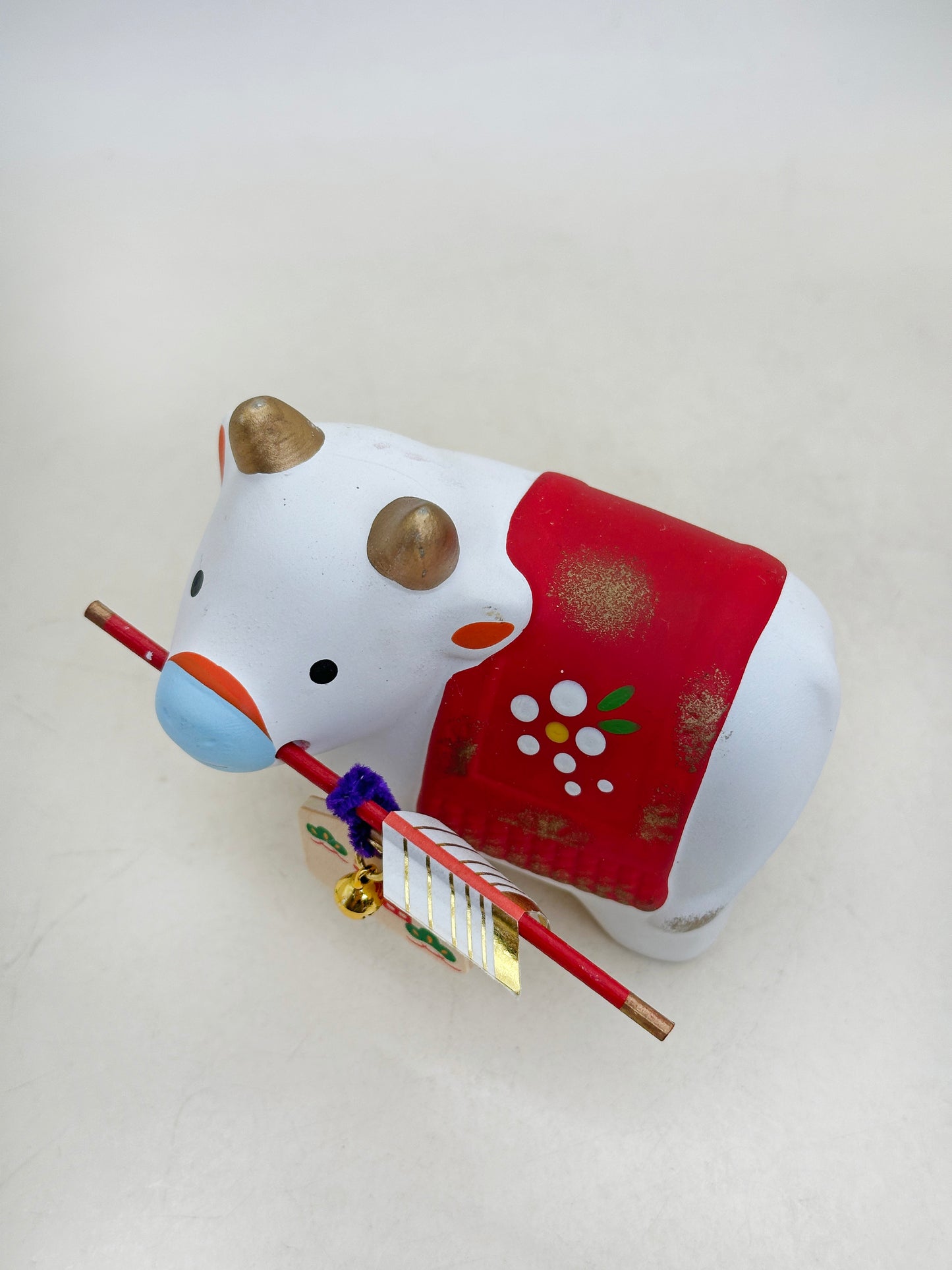 FT476 - Zodiac Cow figurine by Yakushigama 薬師窯