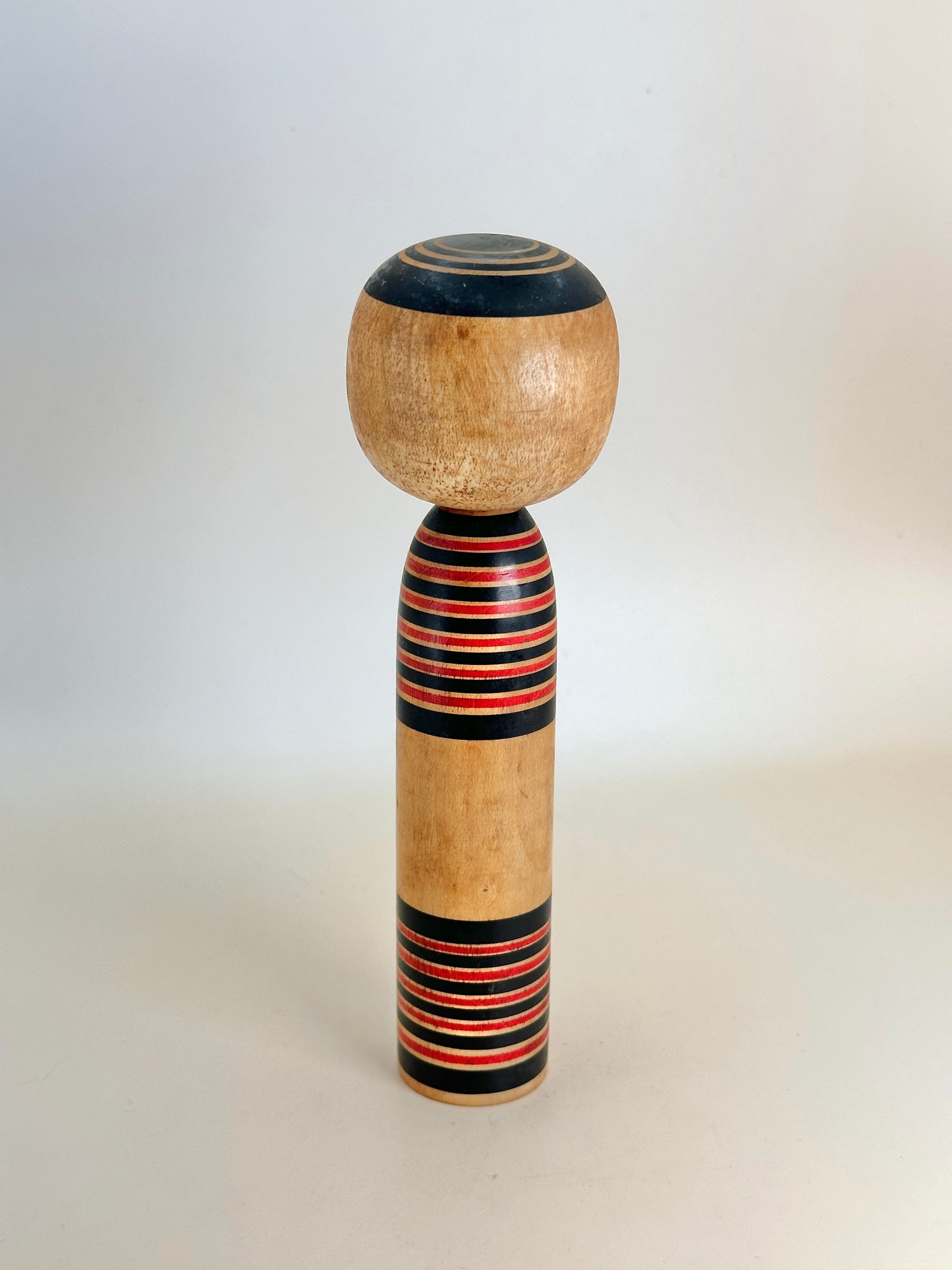 K18109 - Nanbu Hanamaki Kokeshi by Nagao Sato 佐藤長雄