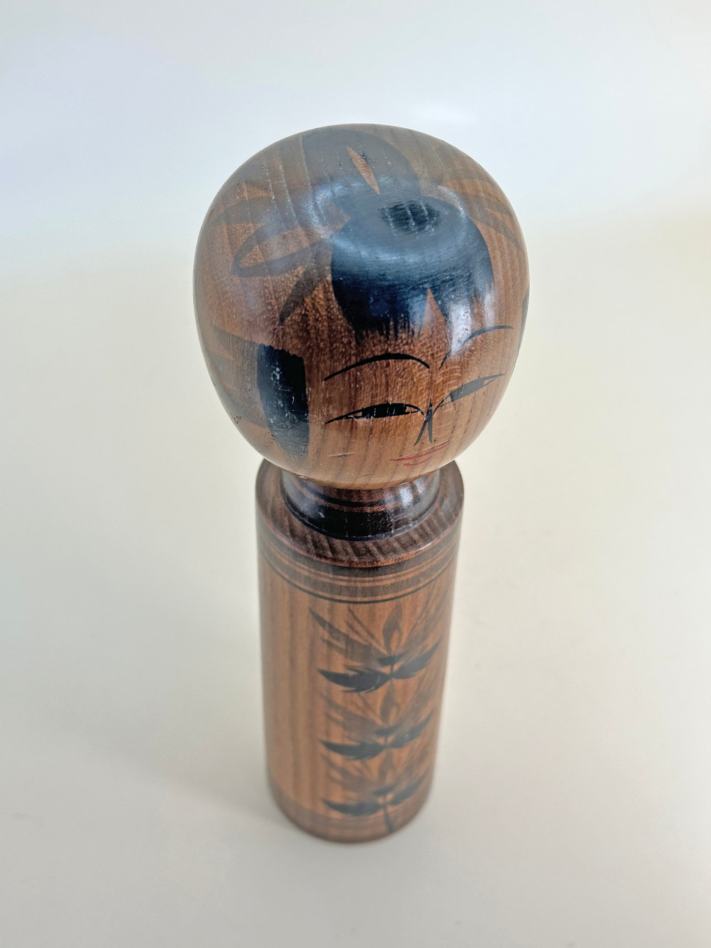 K18111 - Traditional Togatta kokeshi by Maehara Yasuo 前原康夫