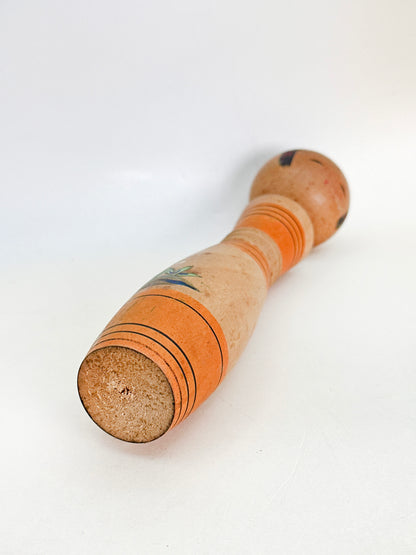 K20135 - Sosaku Kokeshi of Three Friends of Winter 歳寒三友