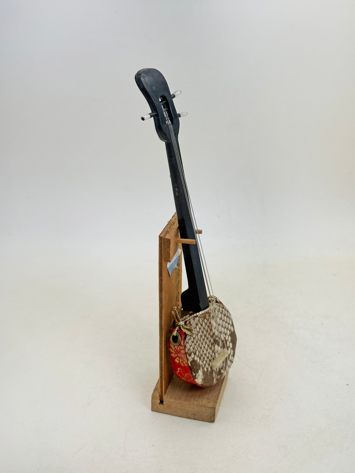 FT488 - Mayo-ke Shamise folk craft 三味線
