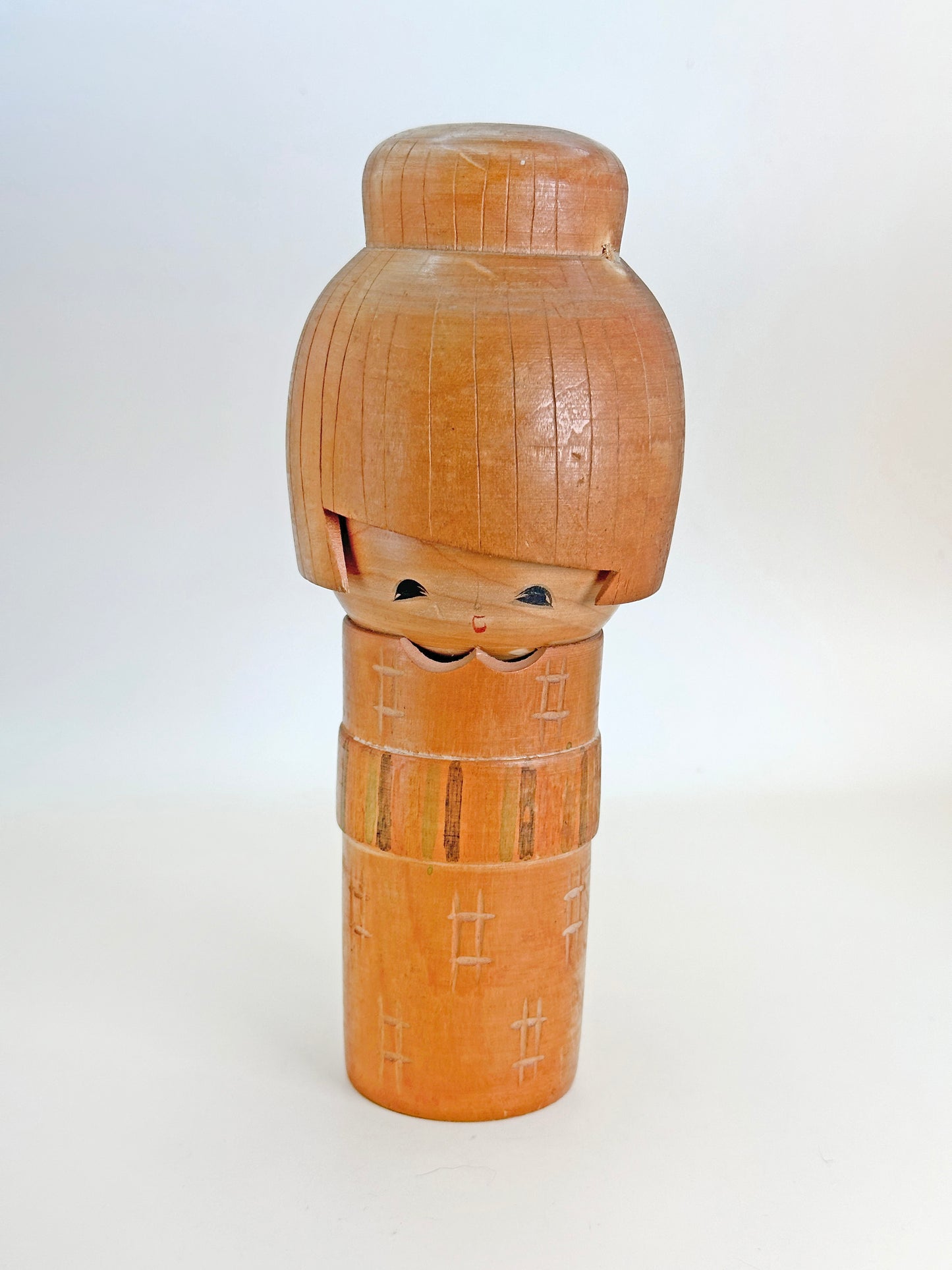 K18115 - Sosaku Kokeshi by Yamagishi Umeyoshi 山岸梅好