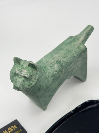 FT635 - Vintage cast iron dog by Sotaro Saegusa 三枝惣太郎