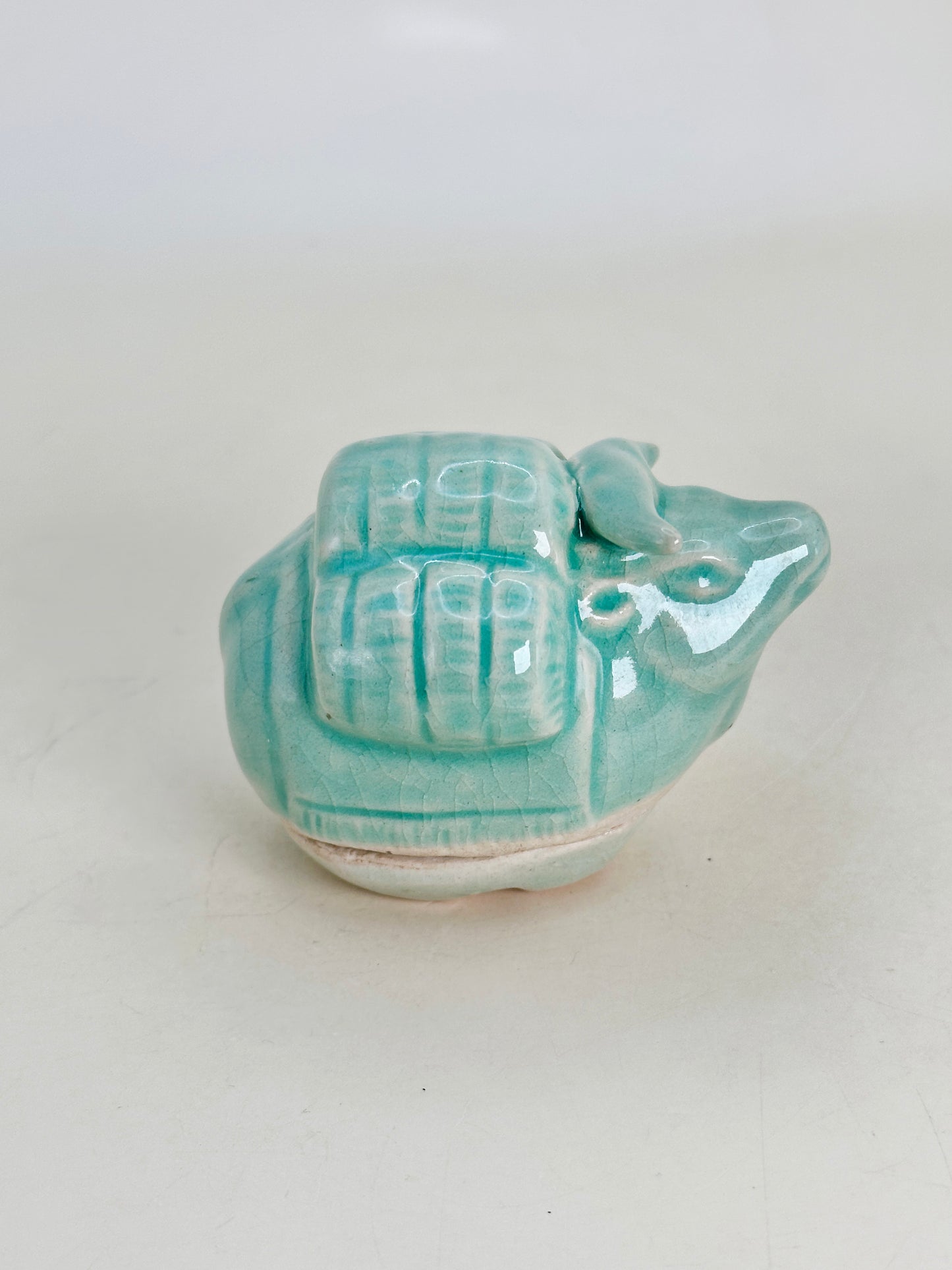 TB202 - OX Korai Seiji Kogo Box 高麗青磁