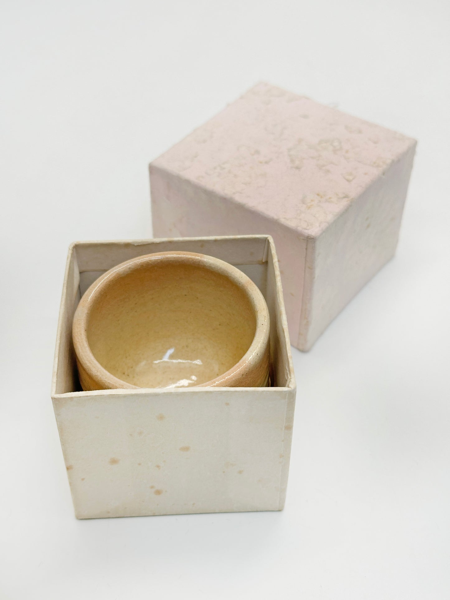 TB204 - Small Cup of Kosobe-yaki 古曾部焼