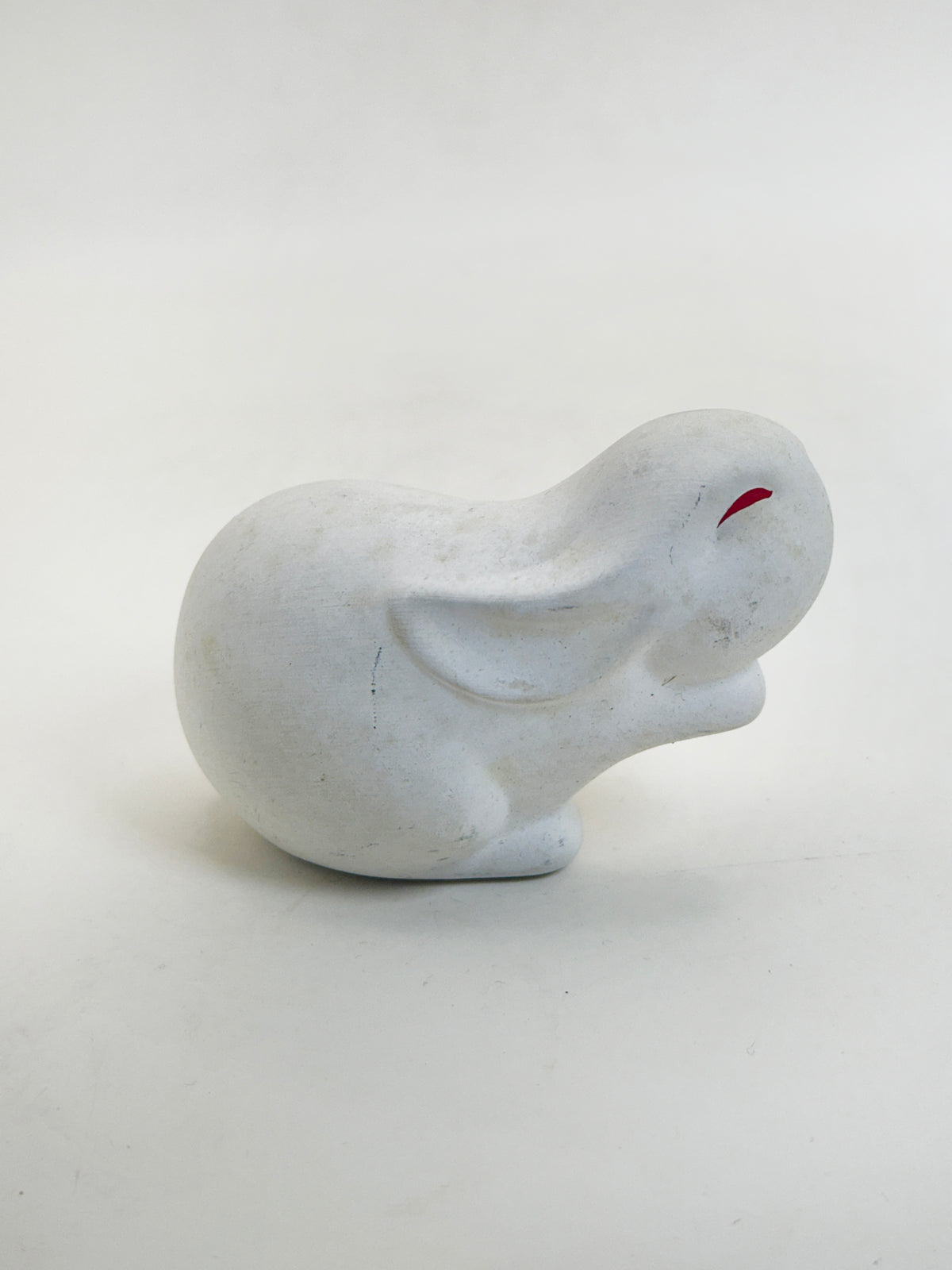FT639 - Yakushigama White Rabbit Eto Figurine 薬師窯