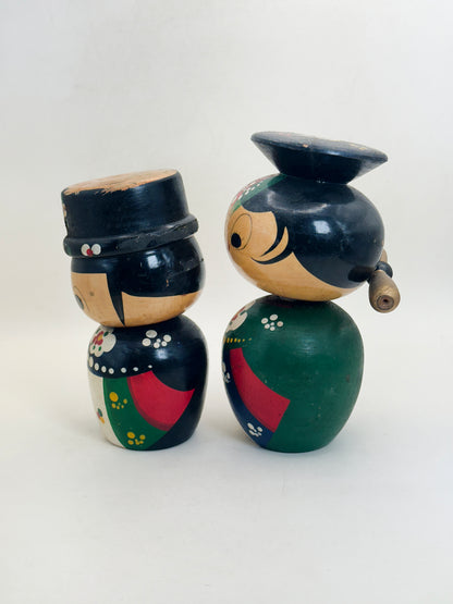 K15189 - Sosaku Kokeshi of Hanbok Pari 韓服