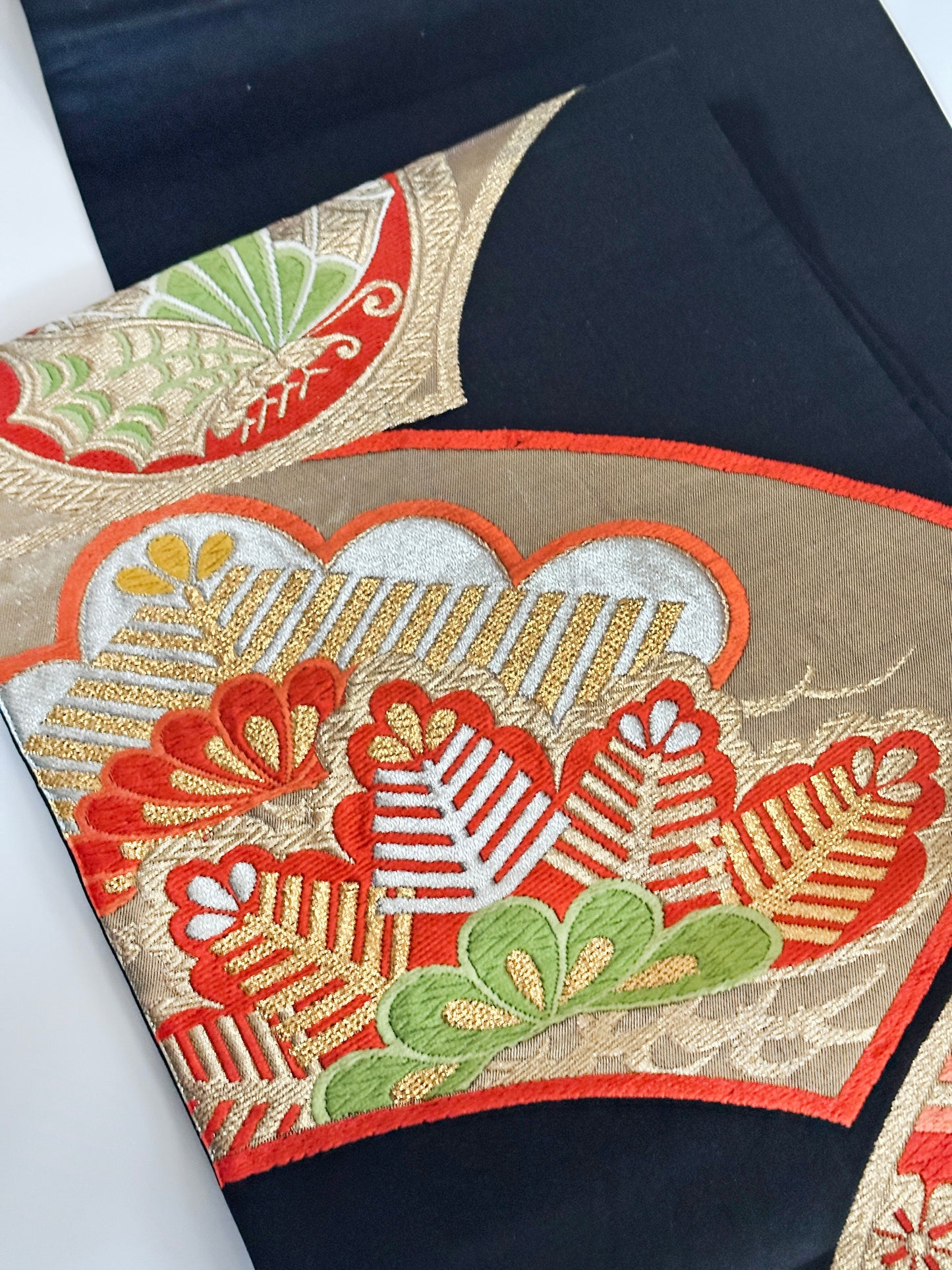 FA19 - Shōchikubai Seda Fukuro Obi 正絹 袋帯