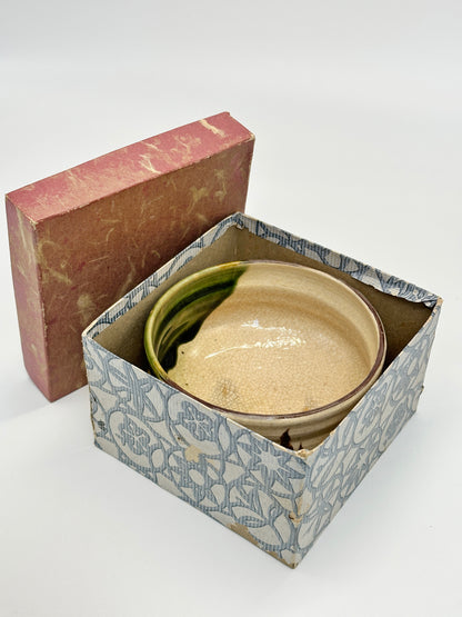 TC74 - Tazón Chawan para Matcha de Oribe-yaki 織部焼