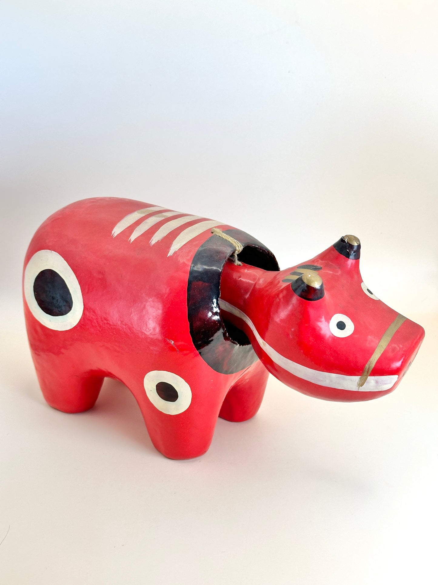 FT232 - Hariko Akabeko – Red Cow Paper Mache 赤べこ