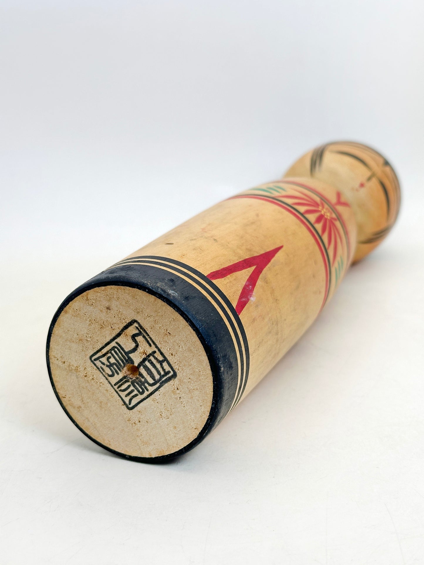 K25192 - Sosaku Kokeshi by Jiryu Kobo 自流工房