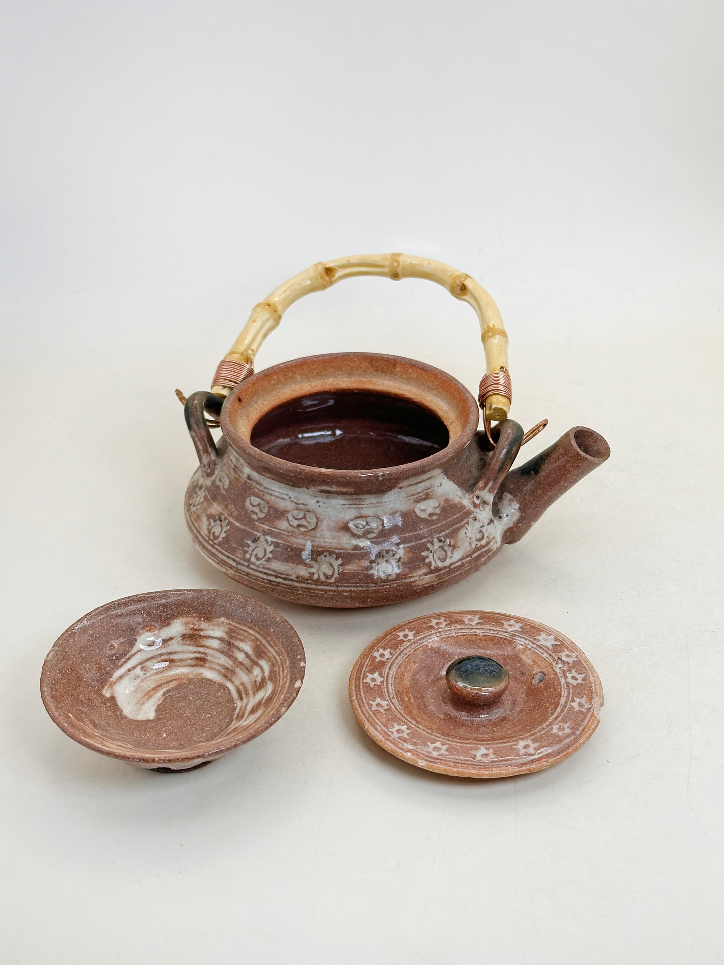 TB318 - Mishima Marugata Dobin-mushi Teapot 土瓶蒸し