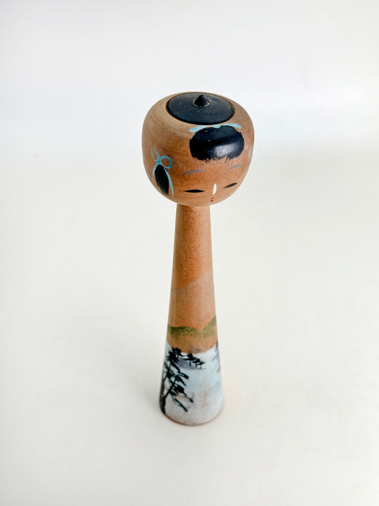 K15126 - Omiyage kokeshi doll︱Shirakaba Lake 白樺湖