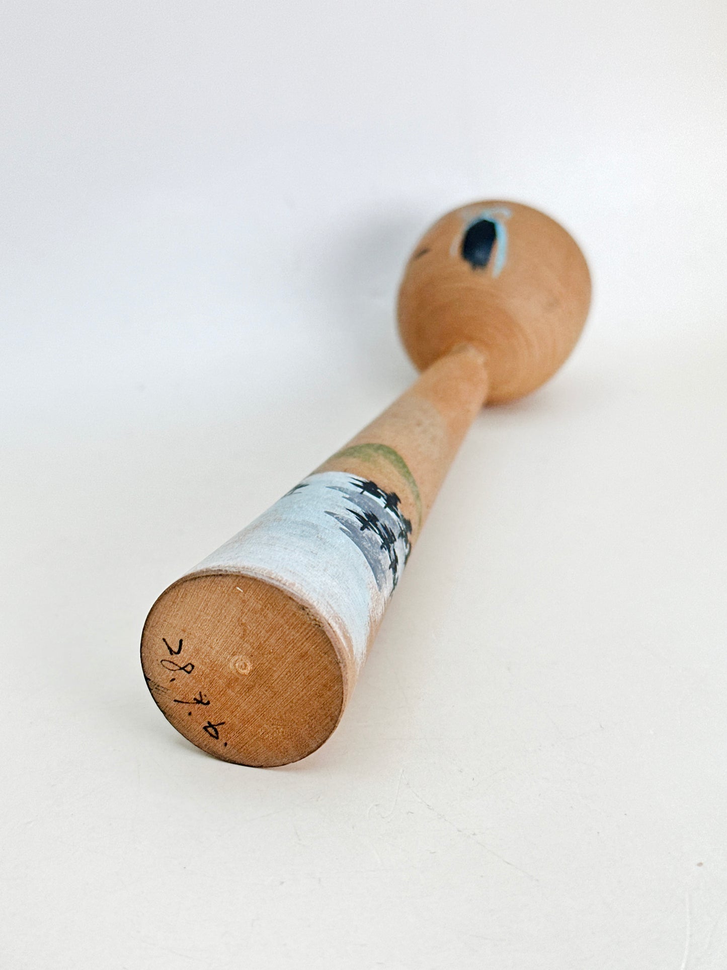 K15126 - Omiyage kokeshi doll︱Shirakaba Lake 白樺湖