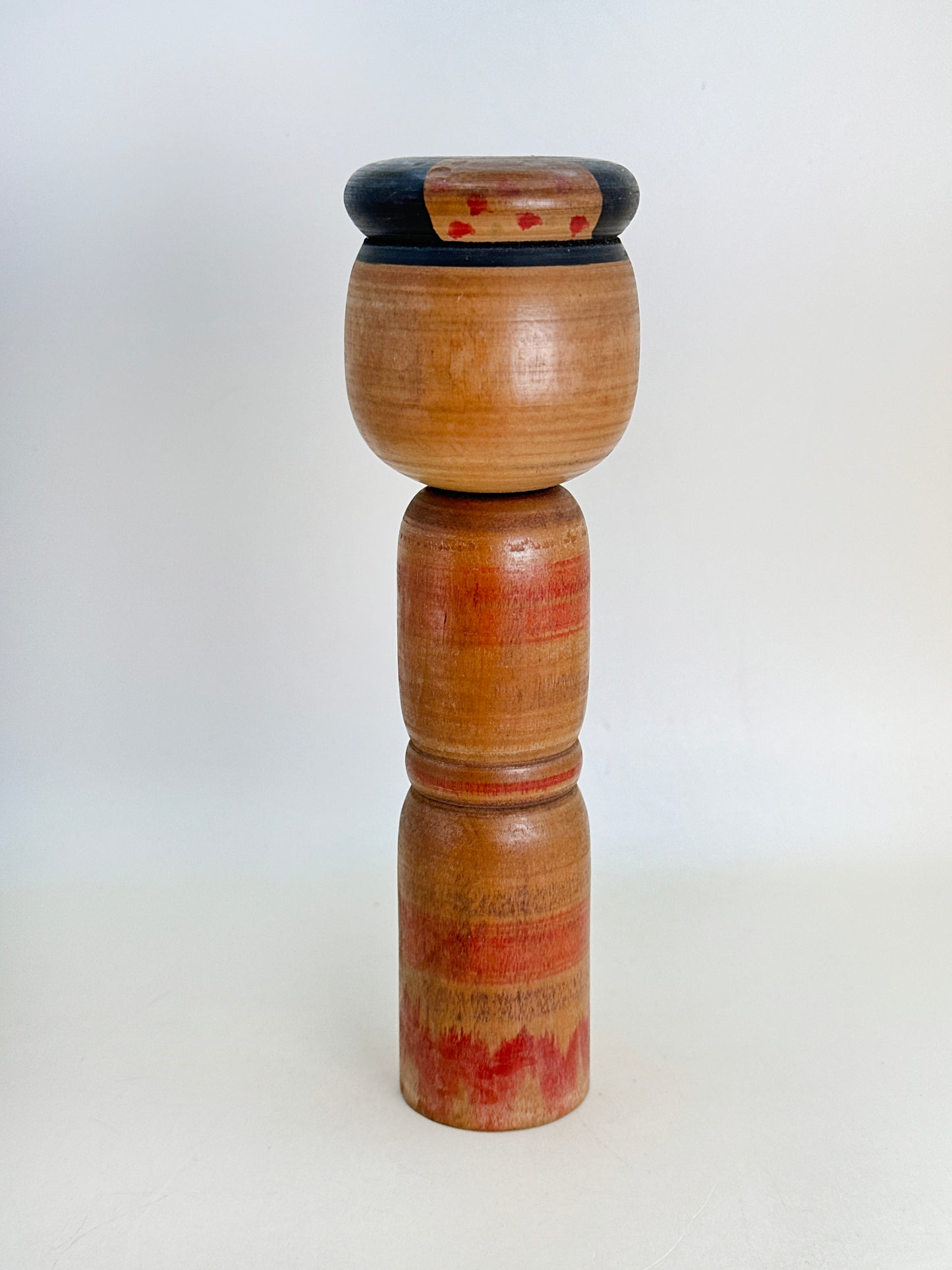 K18141 - Yajiro Kokeshi by Fukuo Niiyama 新山福雄